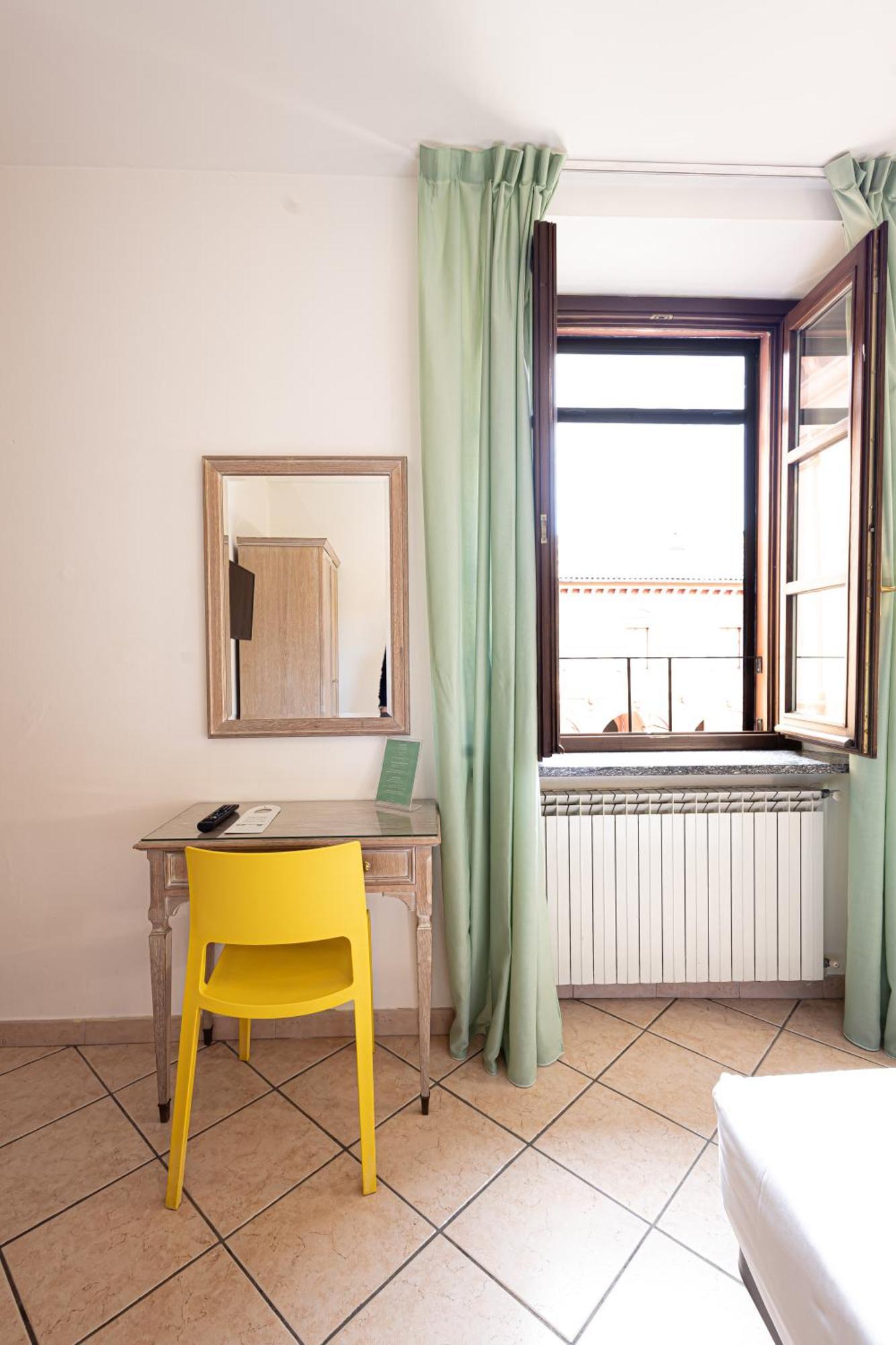 Hotel Tornielli 9 By Lvg Hotel Collection Novara Eksteriør bilde